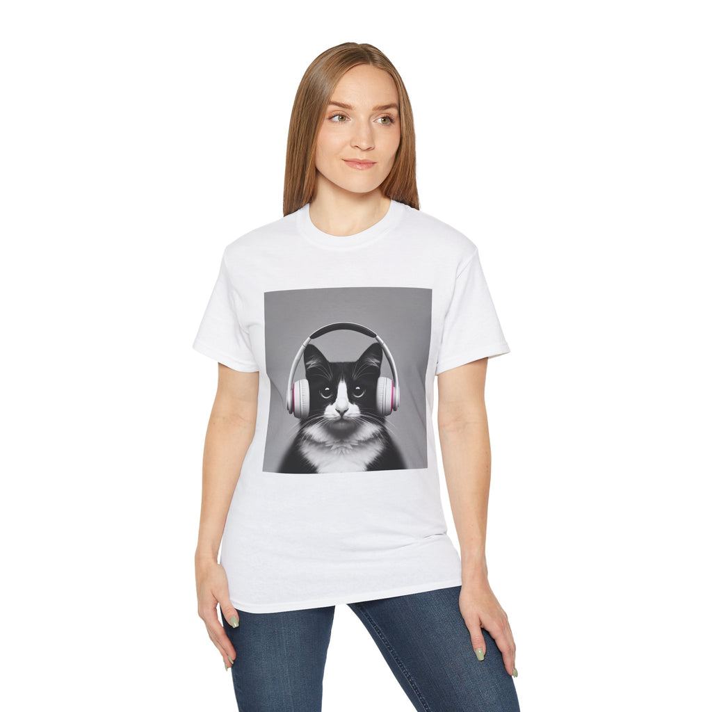 Cool Cat with Headphones   Unisex Tee
