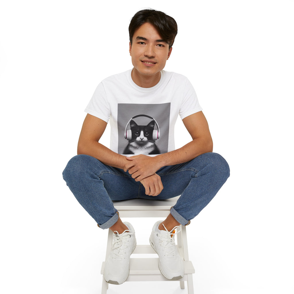 Cool Cat with Headphones   Unisex Tee