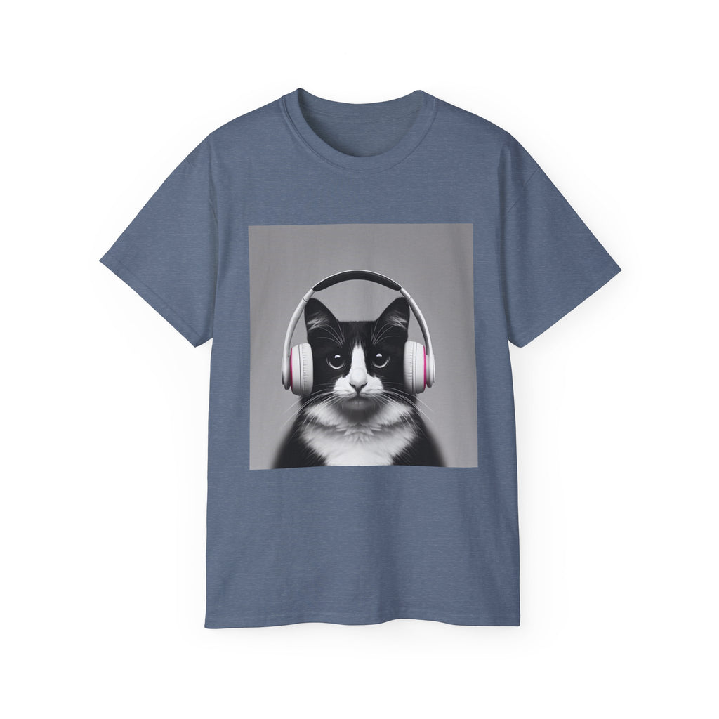 Cool Cat with Headphones   Unisex Tee